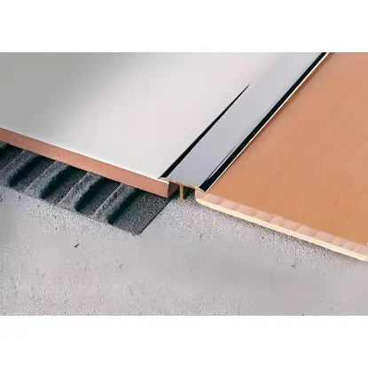 En Polirana Silver TR-2014 aluminijumska lajsna Aluminijumska polirana lajsna TR-2014