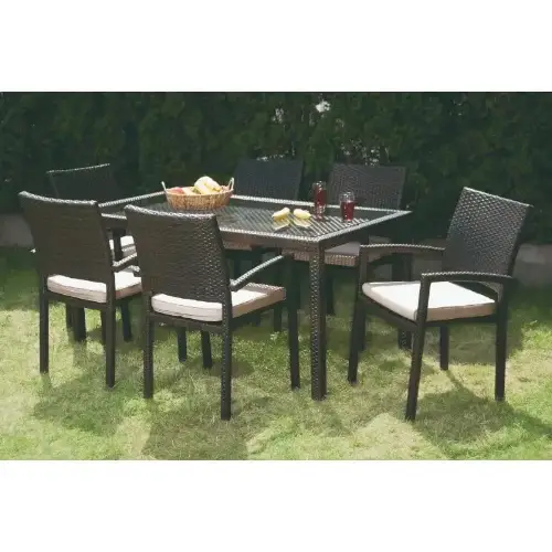 Baštenski sto Sofia 90x90 od ratana sa staklom i 6 stolica u vrtu