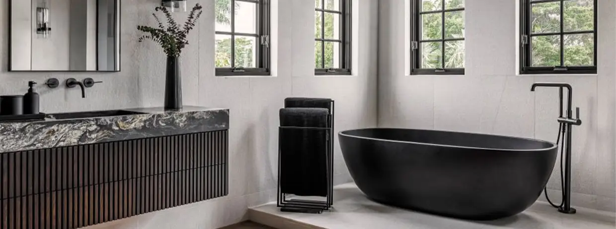 Crni stil je uvijek u modi  Crni stil je uvijek u modi