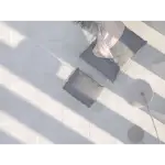 Mat bela pločica za pod