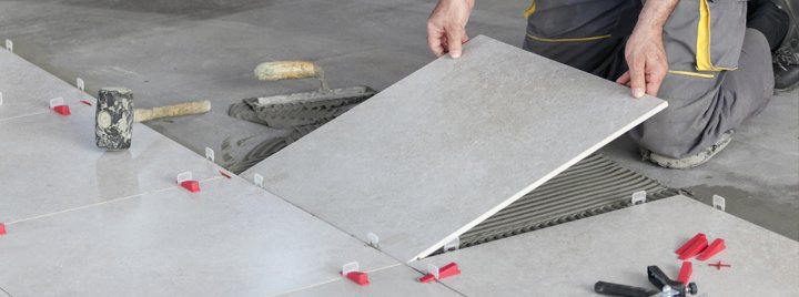 Lepljenje pločica: Praktičan vodič uz naš lepak za pločice