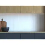 Bijela kuhinjska pločica