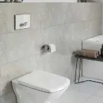 Bela zidna WC šolja sa sedištem